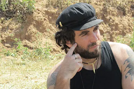 \"Restiamo umani\" disse Vittorio Arrigoni