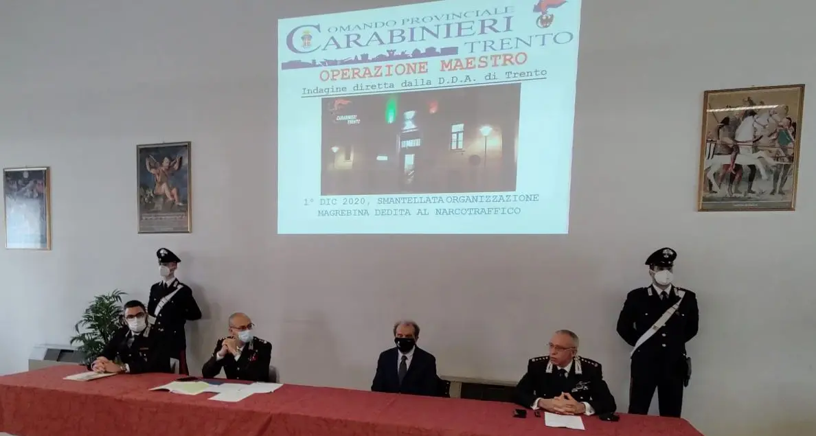 Droga in piazza Dante e alla Portela 28 arresti dei Carabinieri: la banda di maghrebini e italiani era attivissima