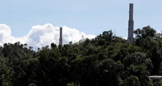 Il radiotelescopio di Arecibo collassato per la rottura di un cavo portante