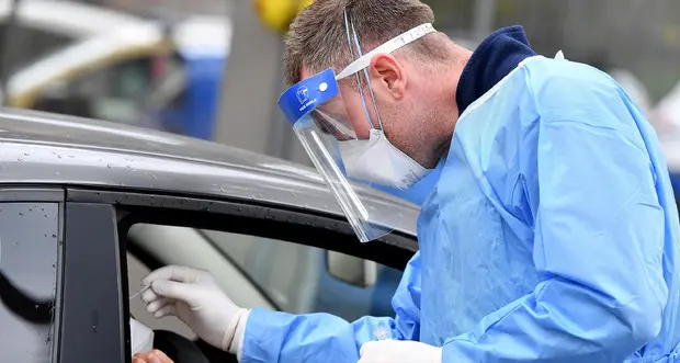 Covid: 18.887 nuovi contagi e 564 morti