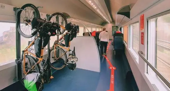 La bicicletta sul treno: non ancora sulle Frecce, ma su tutti gli Intercity sì