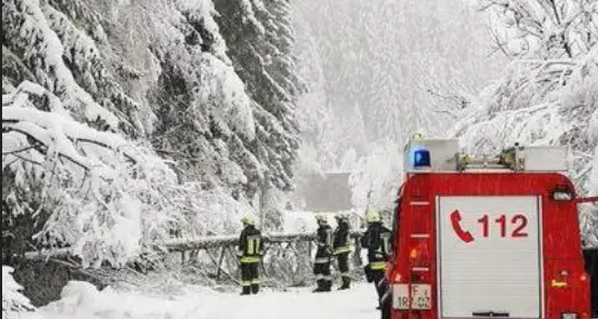 Bollettino viabilità: ha smesso di nevicare, strade chiuse per pericolo valanghe in Giudicarie, Bassa Valsugana e Primiero, off limits Fedaia e Pordoi