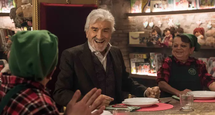 Falcone, regista dell'ultimo film «Gigi Proietti, enorme umanità»