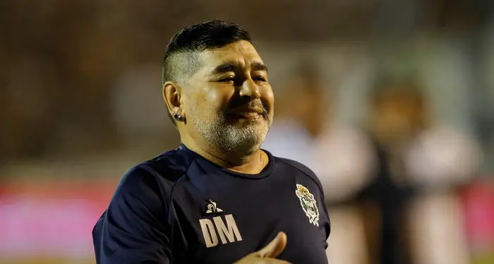 Maradona operato al cervello per rimuovere ematoma provocato da una caduta