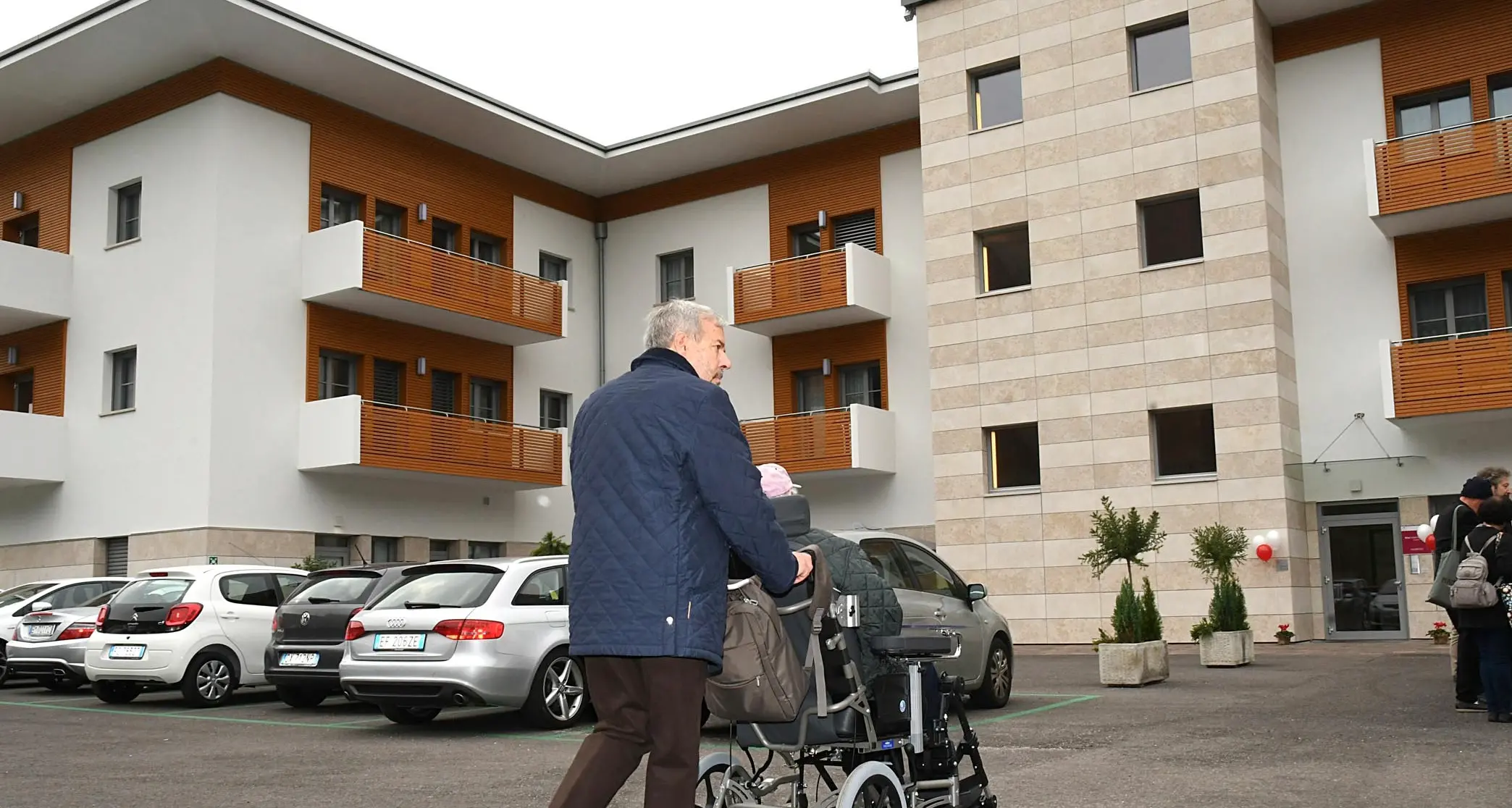 Cinque positivi alla RSA di Cadine la denuncia degli operatori: risposte lente e 3 campioni andati persi