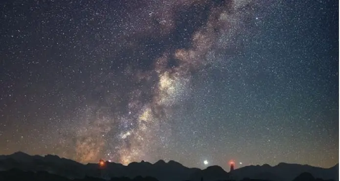 Catturato da un telescopio il primo \"lampo radio veloce\" della nostra galassia