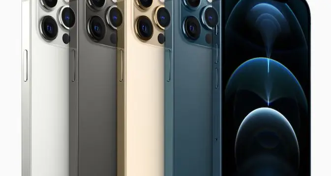 Telefonino, Apple cala gli assi: ecco gli iphone 12 \"mini\" e \"Pro Max\"