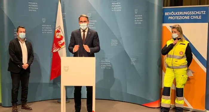 Covid, l'Alto Adige vara l'ordinanza per Natale: \"Responsabilità, ma anche una sana libertà di movimento\"