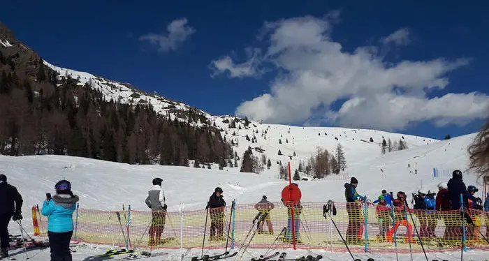 Stagione dello sci: il ministro Speranza firma l'ordinanza, apertura differita al 18 gennaio