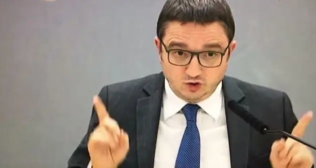 Fugatti: \"Scuole aperte? Se il contagio aumenta, le chiuderemo. Valuteremo giorno per giorno\". E siamo a quota 400 (per il Governo si chiudono a 250)