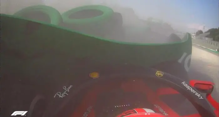 Monza: incidente per Leclerc pilota illeso ma caos in pista Vettel ritirato, disastro Ferrari