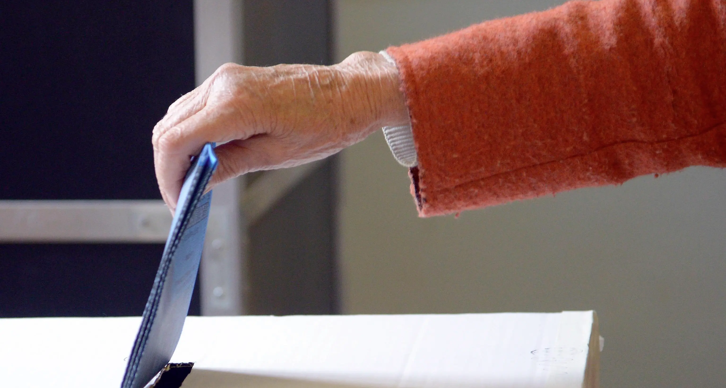 Rivoluzione dei seggi in 25 Comuni Non si voterà negli edifici scolastici ma a Trento 9 scuole rischiano di chiudere