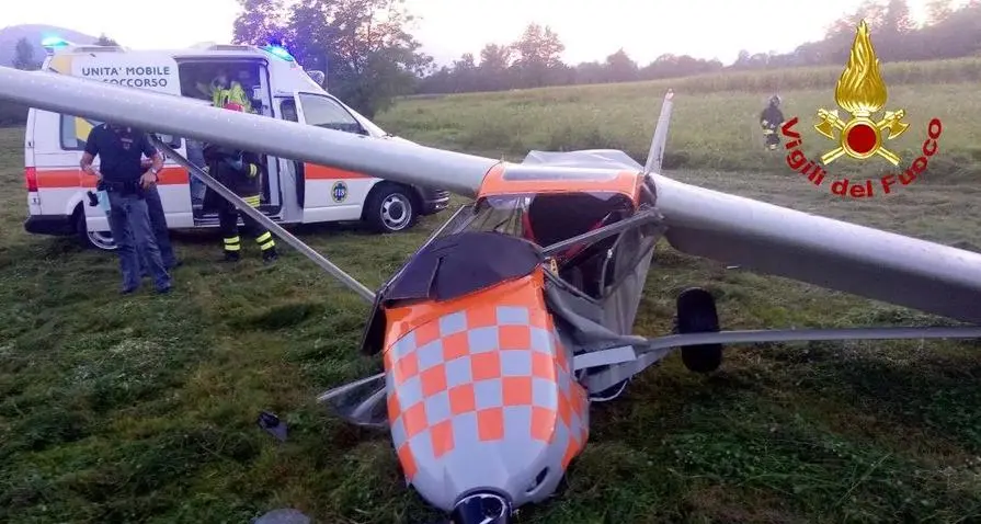 Santa Giustina Bellunese Aereo ultraleggero si schianta Padre e figlio feriti (non gravi)