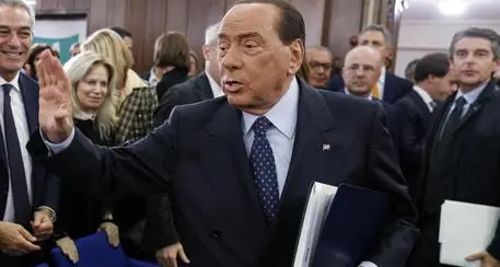 Covid: Berlusconi ricoverato all'ospedale San Raffaele