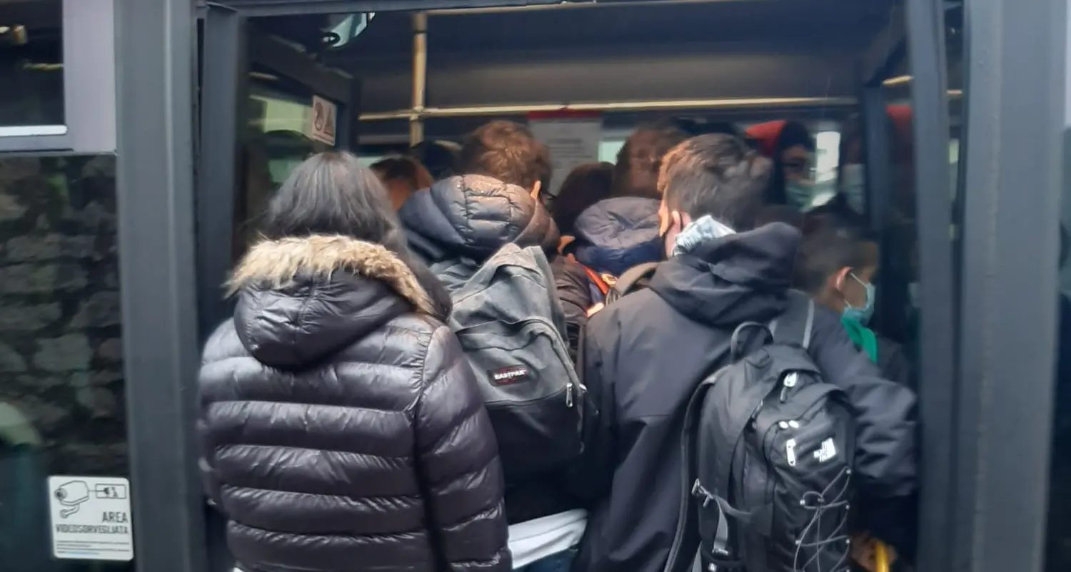 Corriere ed autobus affollati? ecco il piano della Provincia: mai più passeggeri in piedi