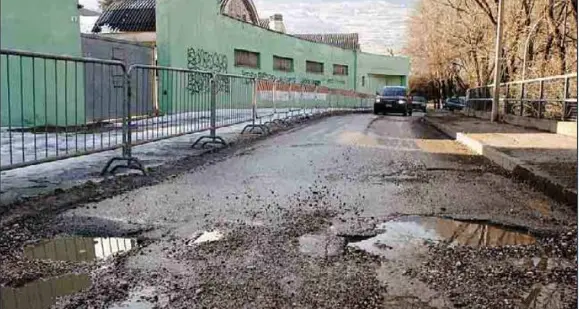 Strade, piano speciale per riparare le buche
