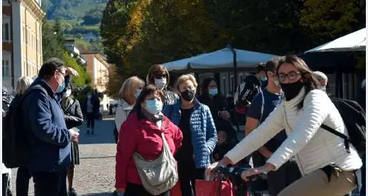 Scuole, teatri, piscine e parrucchieri: ecco la bozza del nuovo dpcm che arriverà il 6 marzo