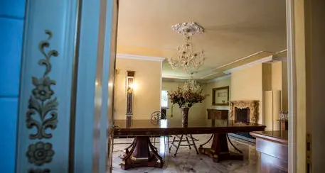 In demolizione le ville dei Casamonica a Roma