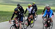 Bici elettriche, si ferma il Giro d'Italia Niente Campiglio