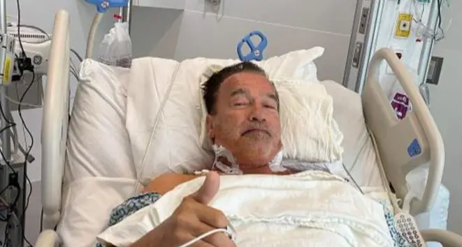 Schwarzenegger operato al cuore «Mi sento benissimo e cammino»