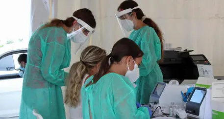 Firmato il protocollo per i nidi di Trento: il Comune offre lo screening gratuito a tutto il personale