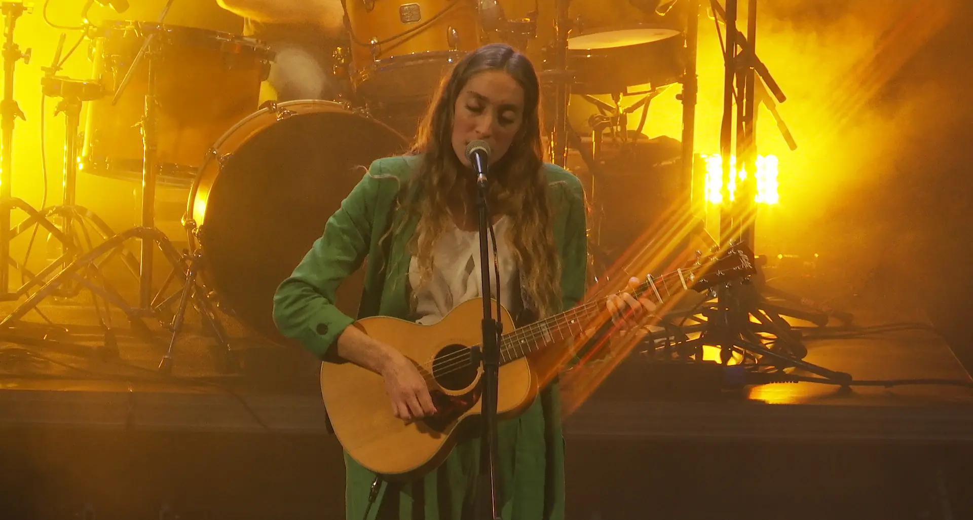 Caterina con il suo frizzante pop d'autore fa centro al Teatro di Pergine