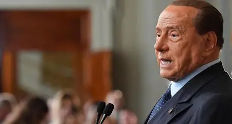Zangrillo: Berlusconi, a marzo sarebbe morto, ancora 10 ore e l'esito sarebbe stato fatale