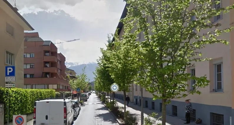 Con l'apertura delle scuole Via Mattioli chiusa al traffico ad entrata e uscita del Liceo