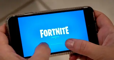 Scontro fra Apple ed Epic sul videogioco Fortine