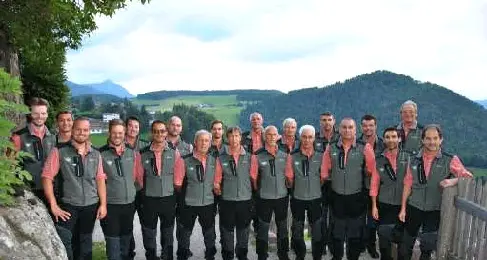 Canti al tramonto e camminata sabato con il coro monte Calisio