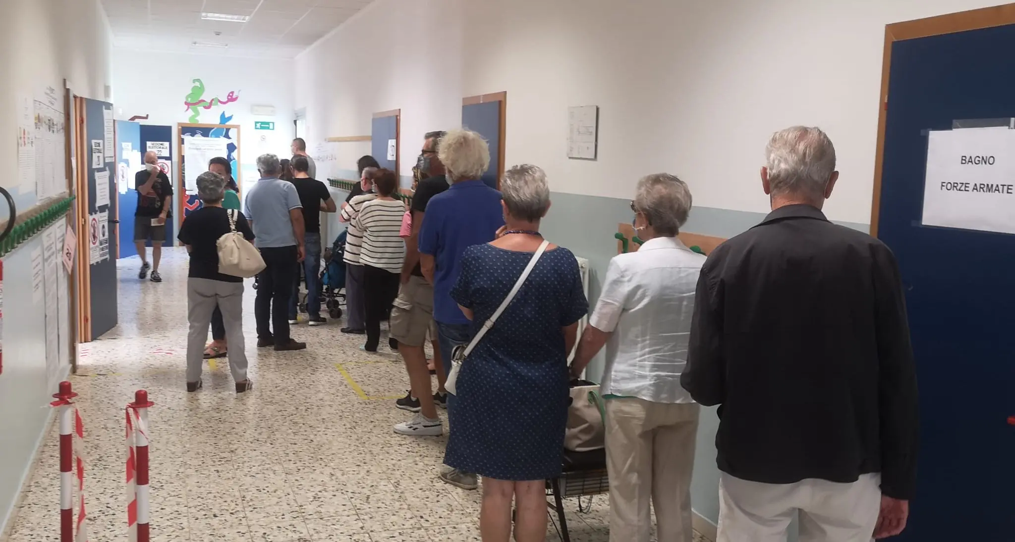 Elezioni e referendum, si vota fino alle 15 ieri affluenza in calo in Trentino top Cavalese, maglia nera il Primiero