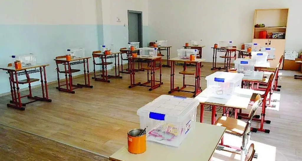 Elezioni, le scuole di Clarina e Madonna Bianca saranno chiuse fino a mercoledì 23