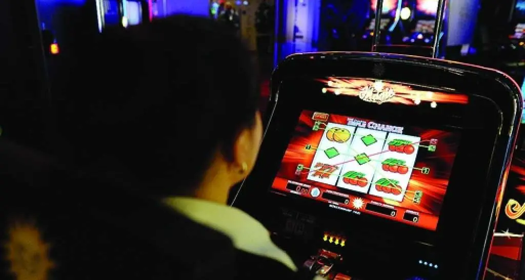 Ama e Cnca contro la legge Leonardi che agevola il gioco d'azzardo: \"Noi vediamo i danni che provoca la ludopatia\"