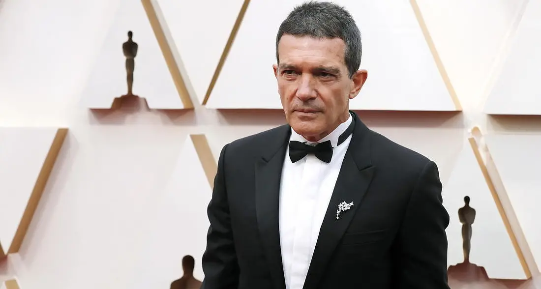 I 60 anni di Antonio Banderas: «Positivo al Coronavirus»