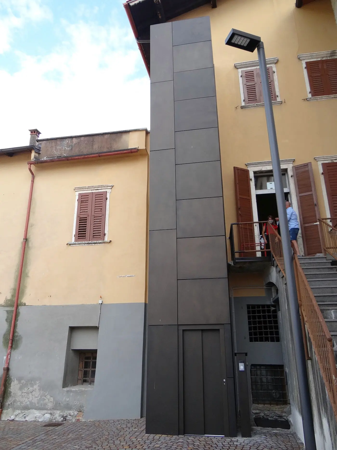 lavis palazzo maffei ascensore, delle visite guidate, del sindaco Brugnara con l'architetto Gentilini