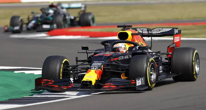 Non solo Mercedes: a Silverstone stavolte vince Verstappen