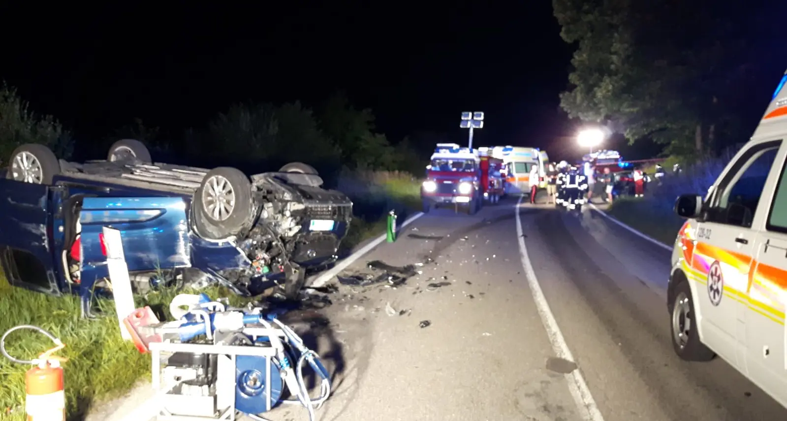 Auto si ribalta e centra un'altra vettura: quattro feriti a Spiazzo Rendena