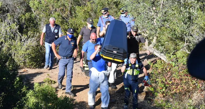 Il mistero della morte di Gioele nel corpo del bambino l'autopsia trova piccole pietre: come mai?