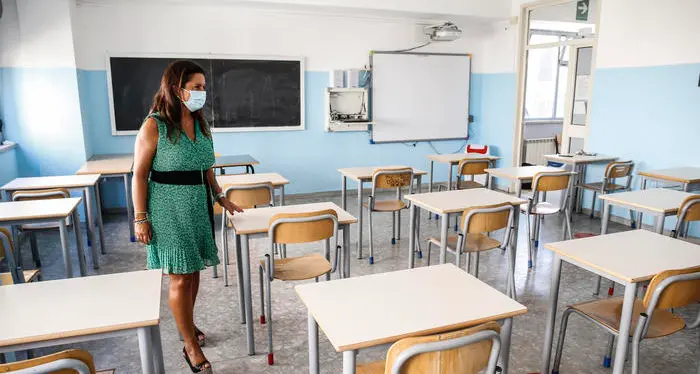 Scuola, più poteri ai dirigenti per reperire i supplenti Numero verde per le informazioni
