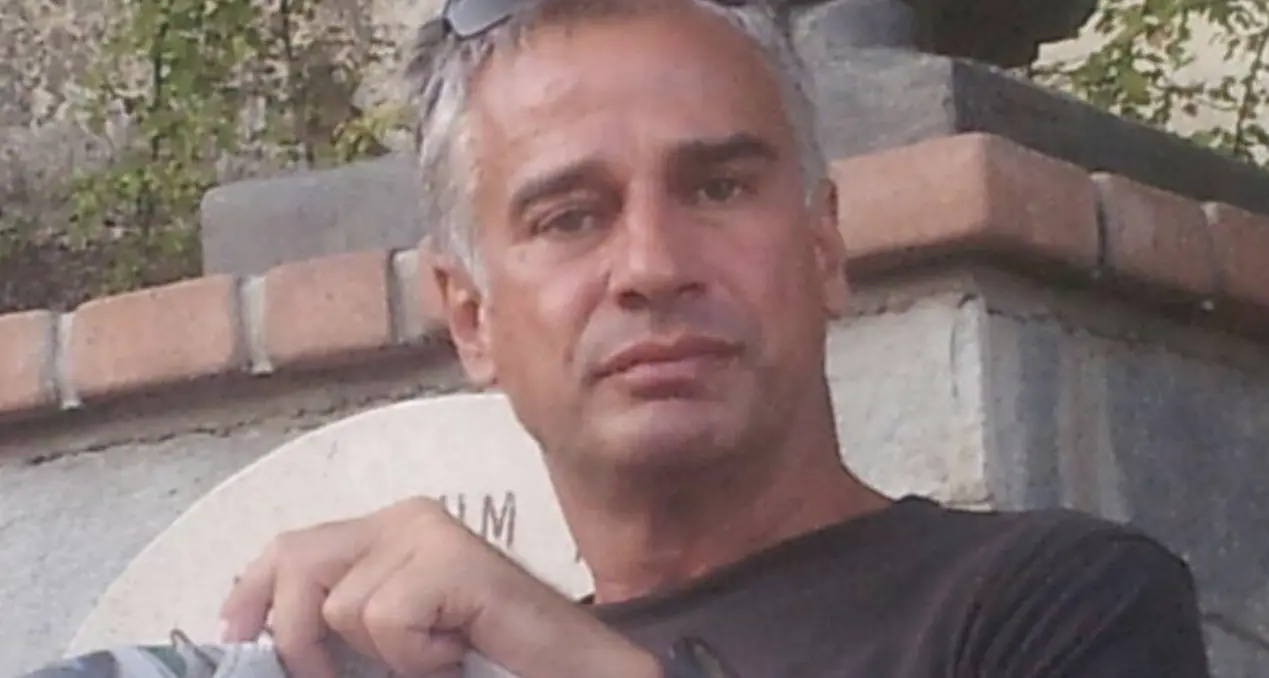Va a farsi fare il tampone per tornare a scuola: morto di infarto a Bologna Gigi Liserre