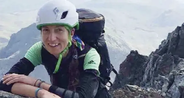 La Sat rende omaggio all'alpinista deceduta giovedì sul Monte Bianco