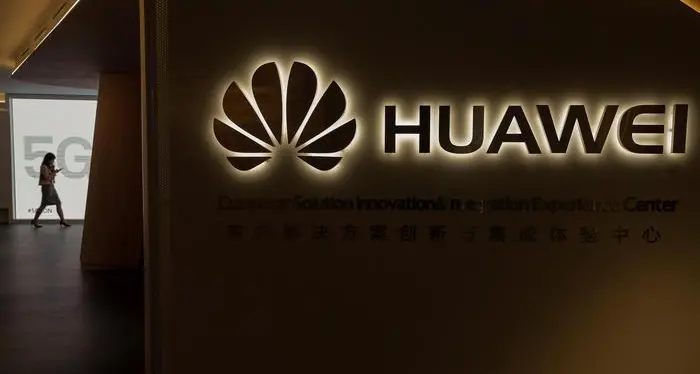 Huawei vende il ramo smartphone? Secca smentita del colosso cinese