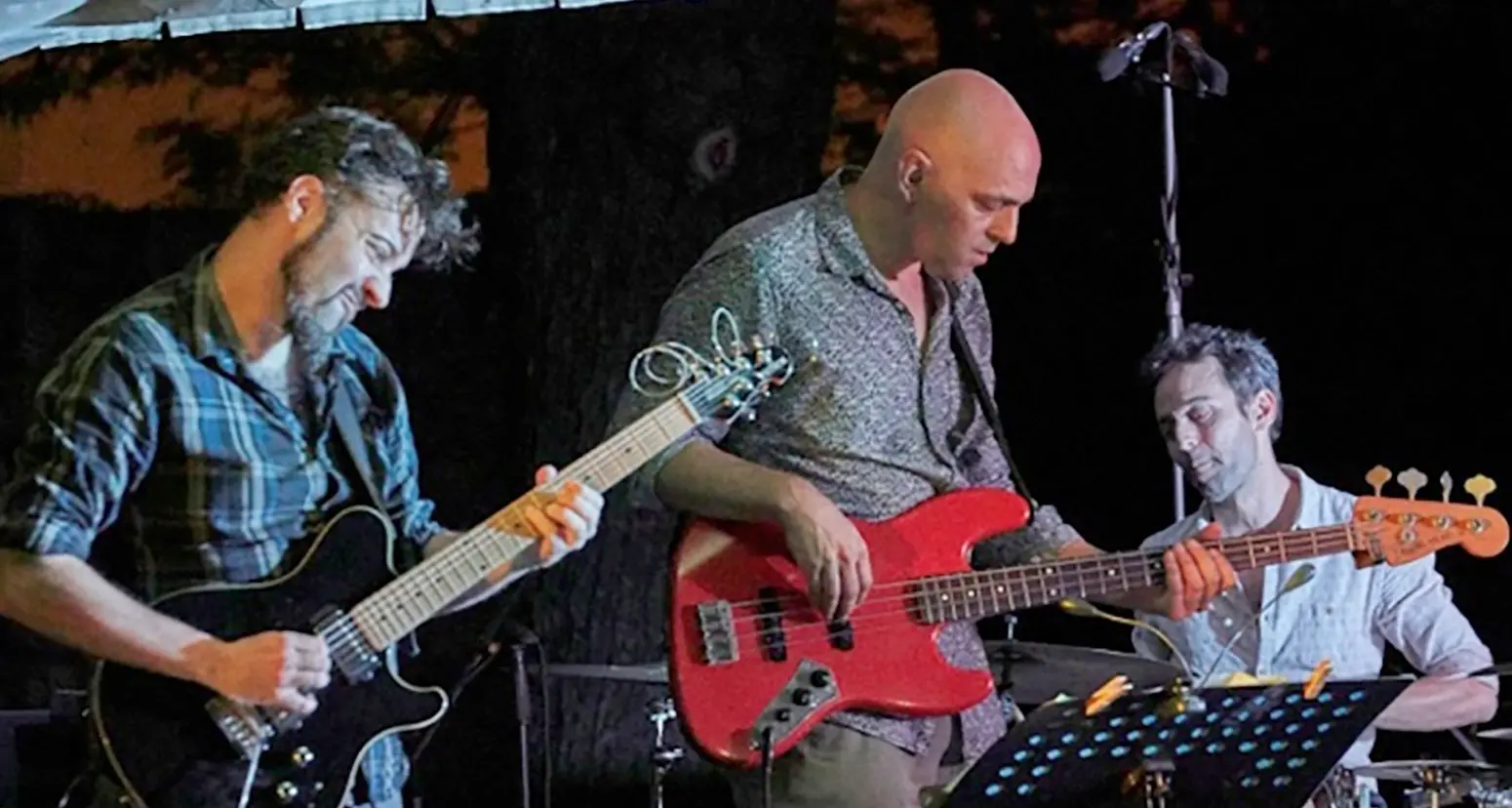 Tanta voglia di jazz dal vivo oggi a Villa Lagarina serata col Trio Connected