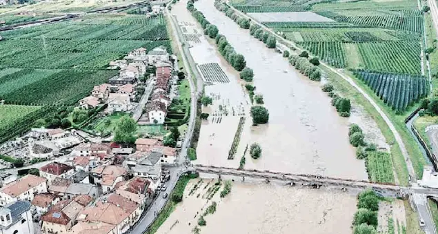 Ieri l'acqua ci ha fatto paura: oggi rimane «allerta gialla» mentre si contano i danni