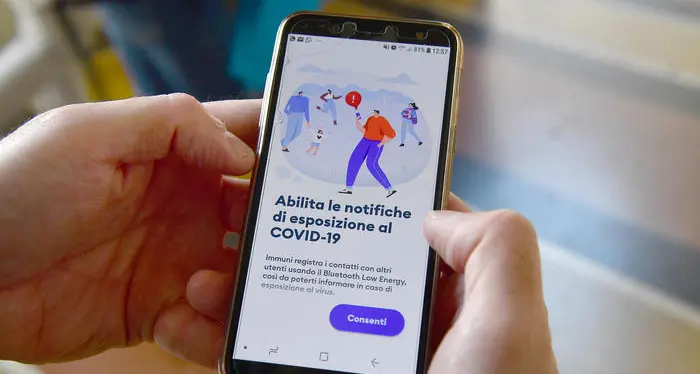 La app Immuni scaricata da 4,5 milioni di italiani: «Ora portatela nelle scuole»