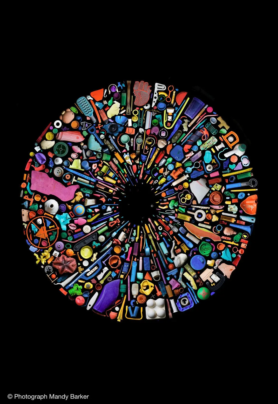 Mandy Barker, mostra a Castel Beseno
