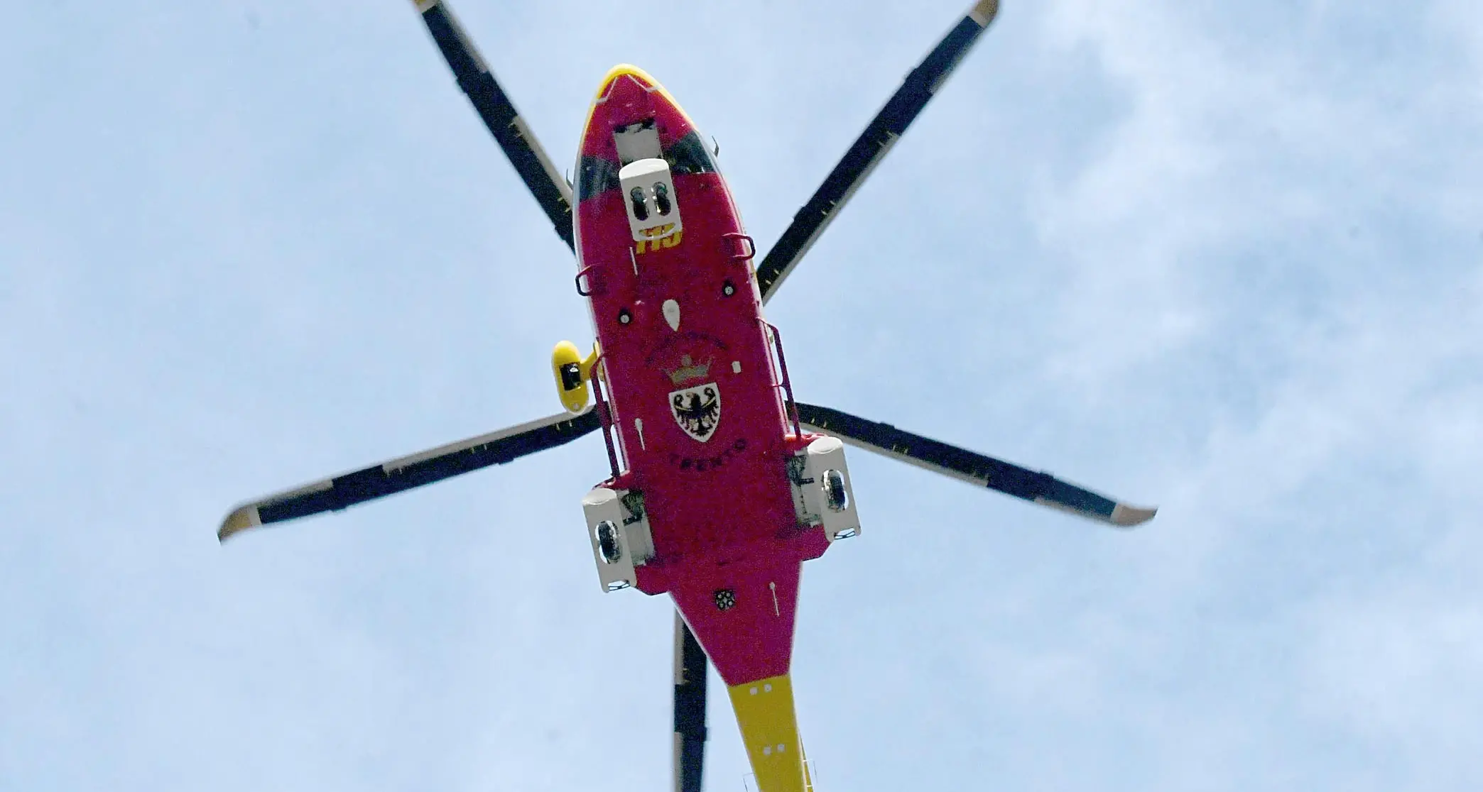 Operaio di 55 anni di Pieve Tesino muore colpito da un malore mentre decespuglia a bordo strada