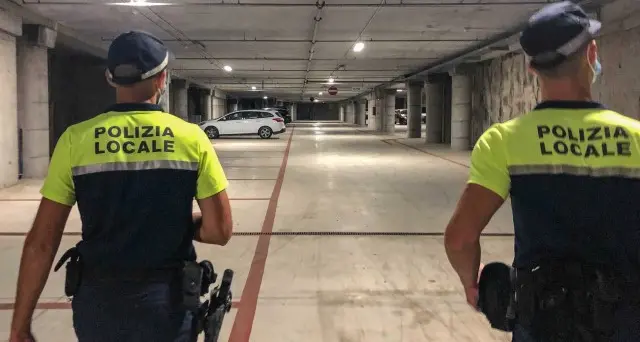 Una notte \"in pattuglia\" con il team antidegrado controlli in Alta Valsugana
