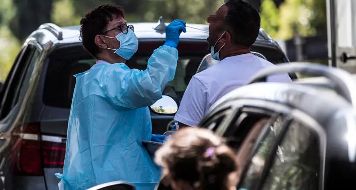 I contagi in netta crescita e aumentano anche i malati in terapia intensiva: l'allarme