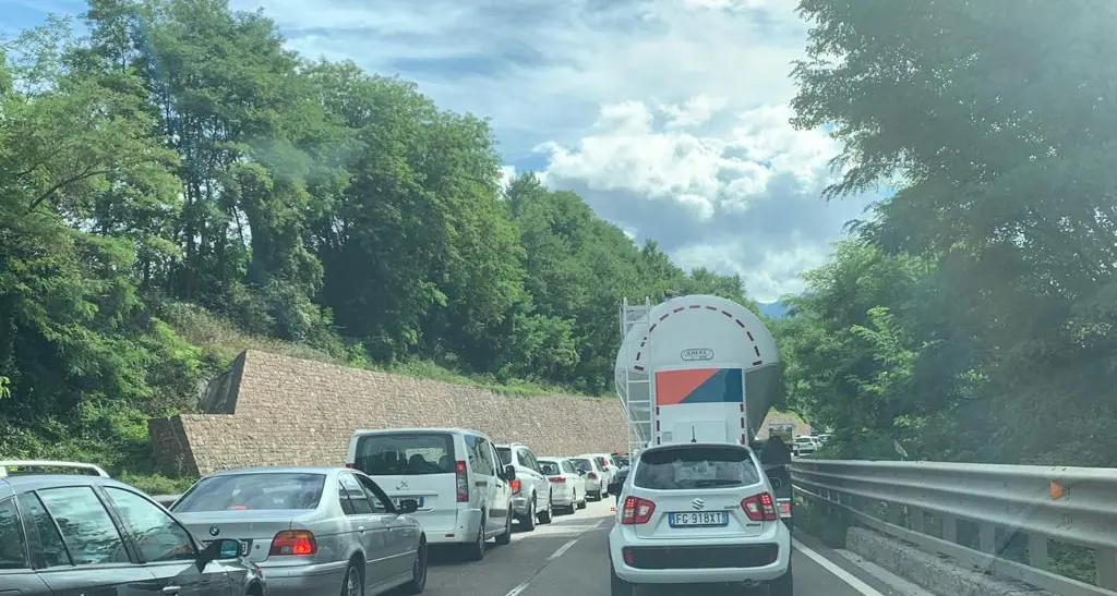 Cantiere sulla Valsugana lunghe code da Ponte Alto fino a dopo il Ciré di Pergine